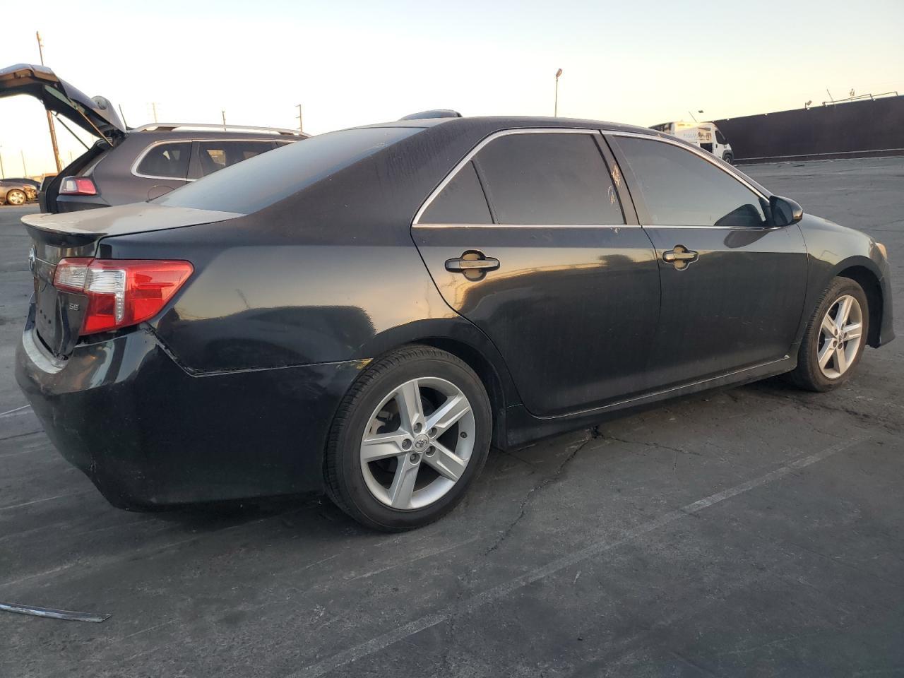 2012 TOYOTA CAMRY BASE - Фото 3