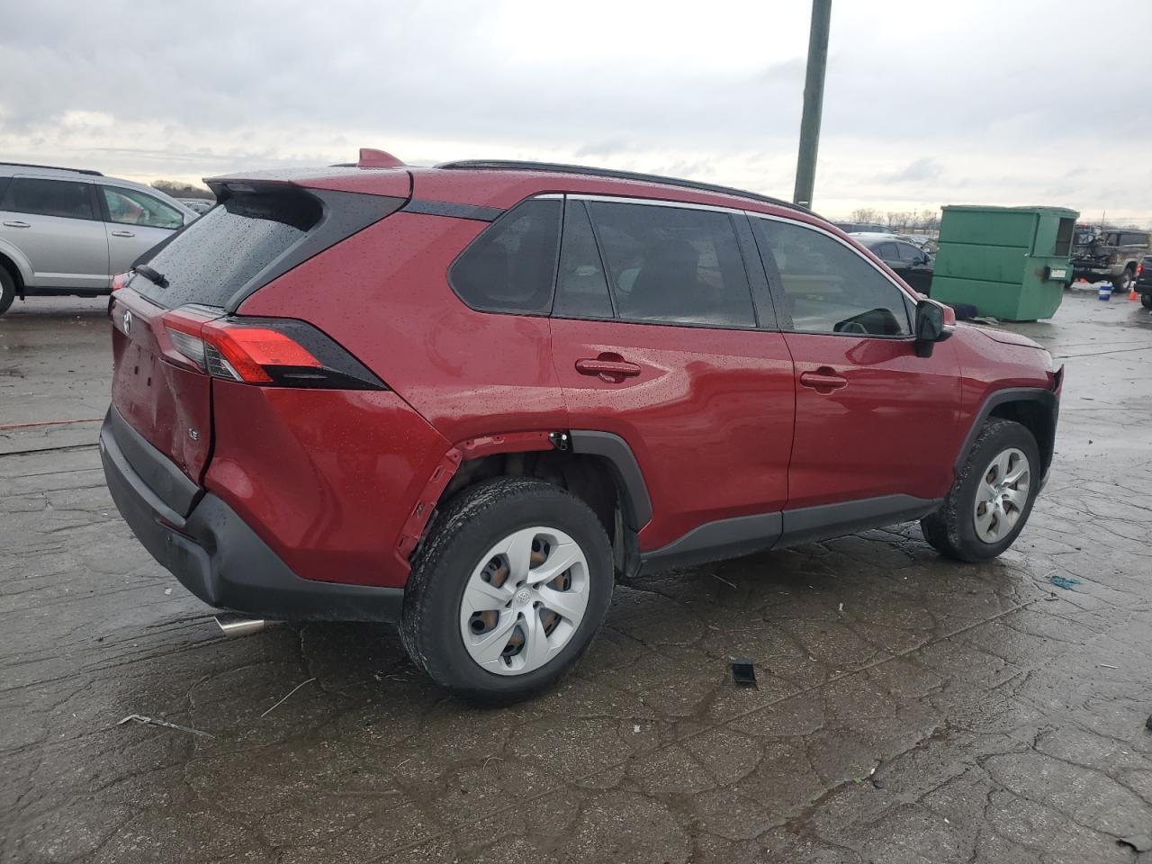 2021 TOYOTA RAV4 LE - Фото 3