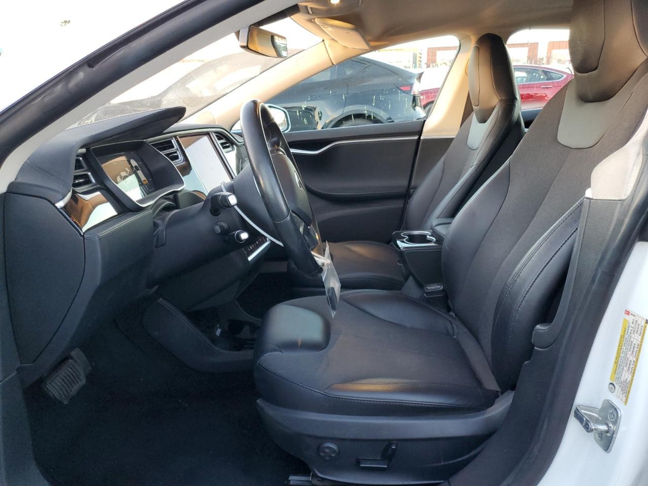 2015 TESLA MODEL S - Image 7
