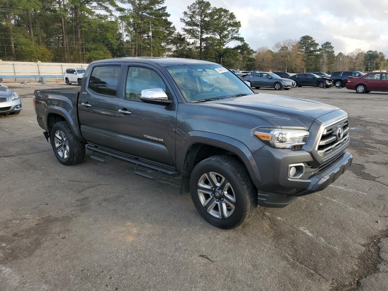 2017 TOYOTA TACOMA DOU - Фото 4