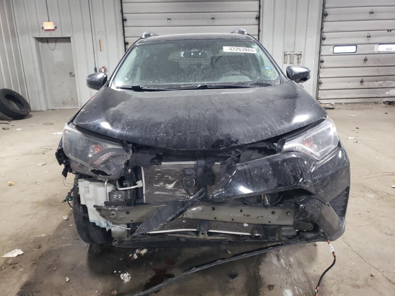 2018 TOYOTA RAV4 LE - Фото 5