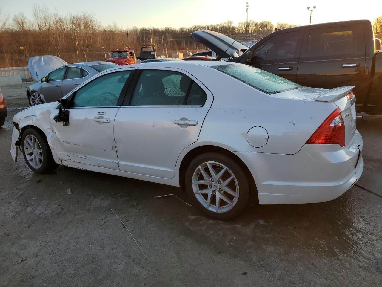 2012 FORD FUSION SEL - Фото 2