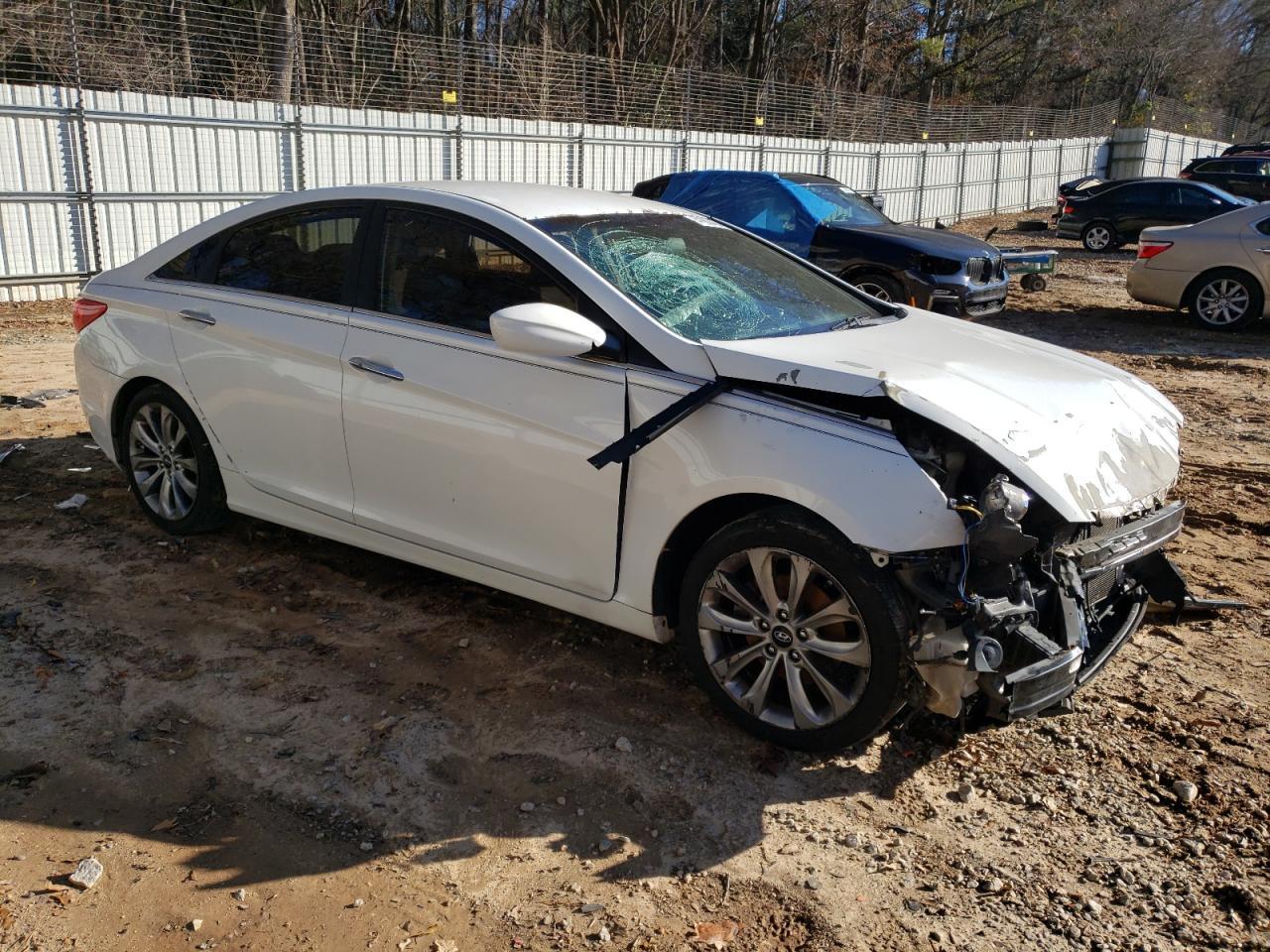 2011 HYUNDAI SONATA SE - Image 4