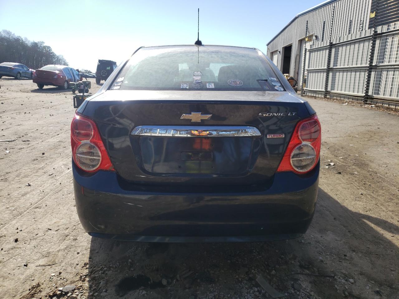 2016 CHEVROLET SONIC LT - Фото 6
