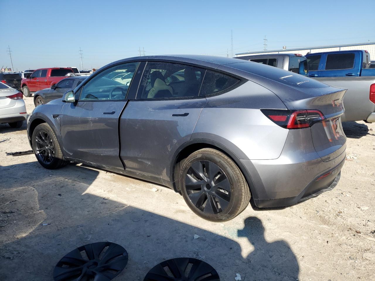 2024 TESLA MODEL Y - Image 2