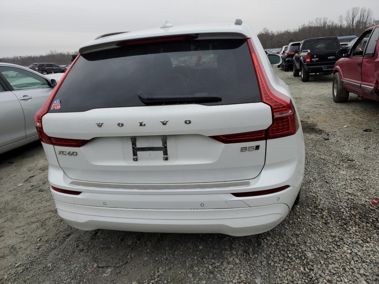 2022 VOLVO XC60 B5 MO - Фото 6