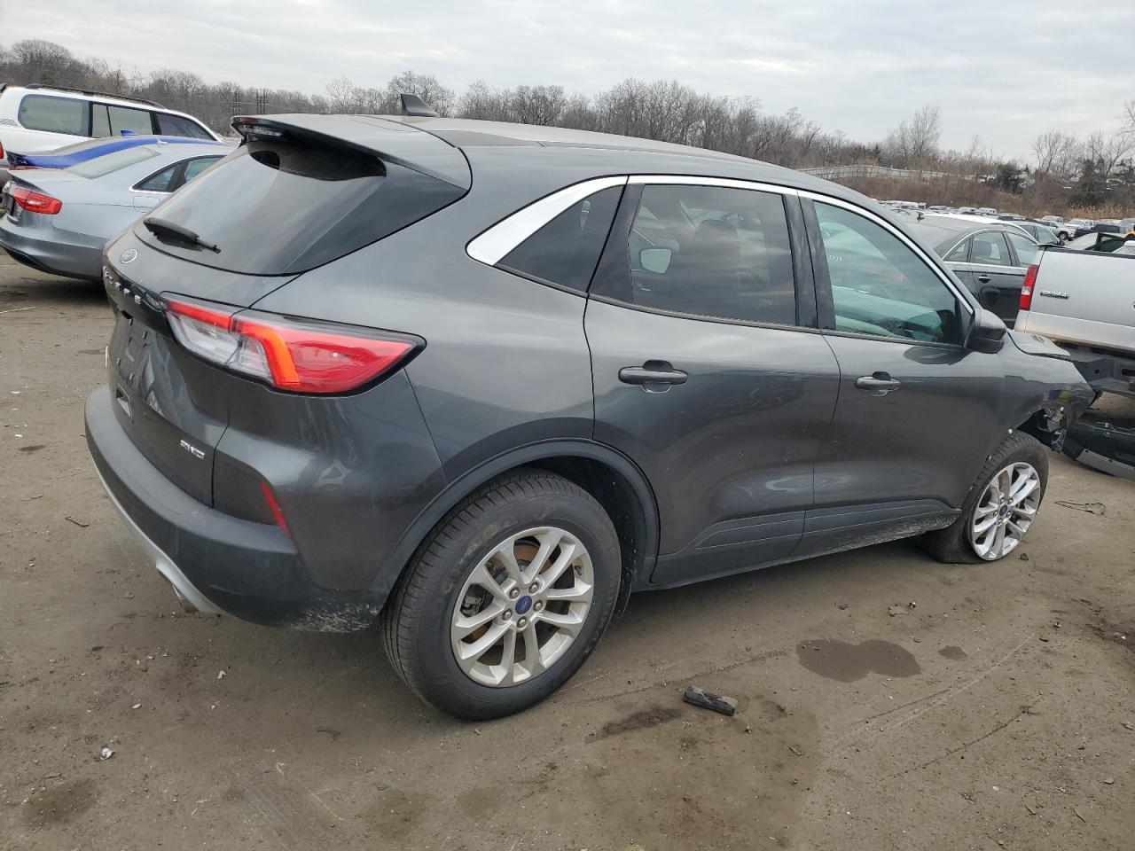 2020 FORD ESCAPE SE - Image 3