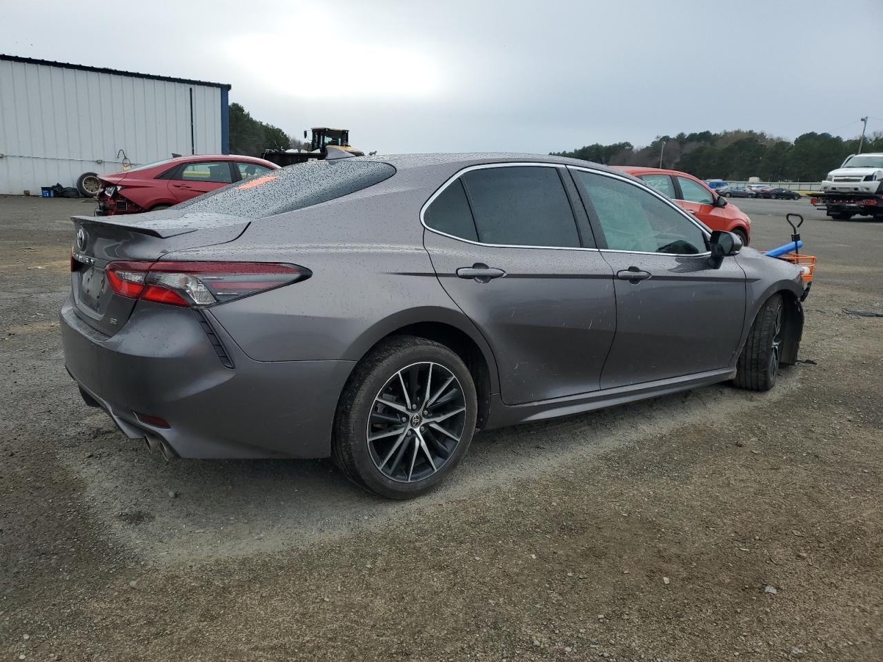 2021 TOYOTA CAMRY SE - Image 3