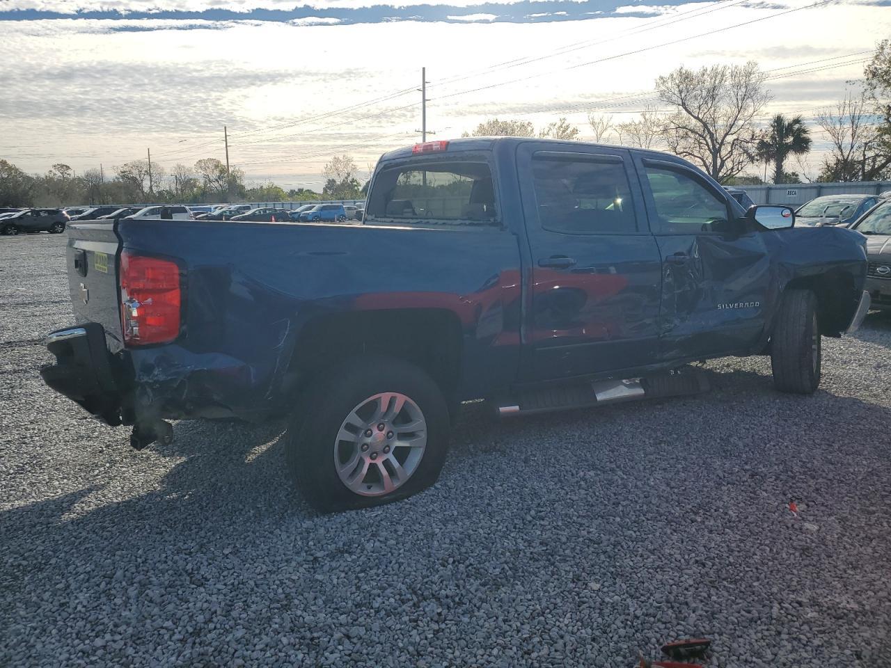 2016 CHEVROLET SILVERADO - Image 3