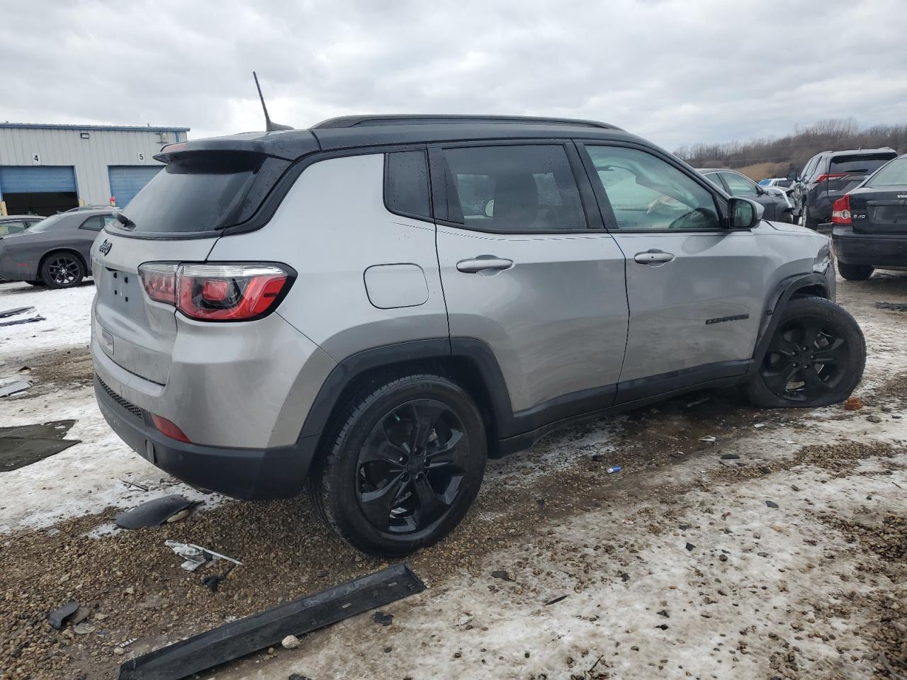2018 JEEP COMPASS LA - Фото 3