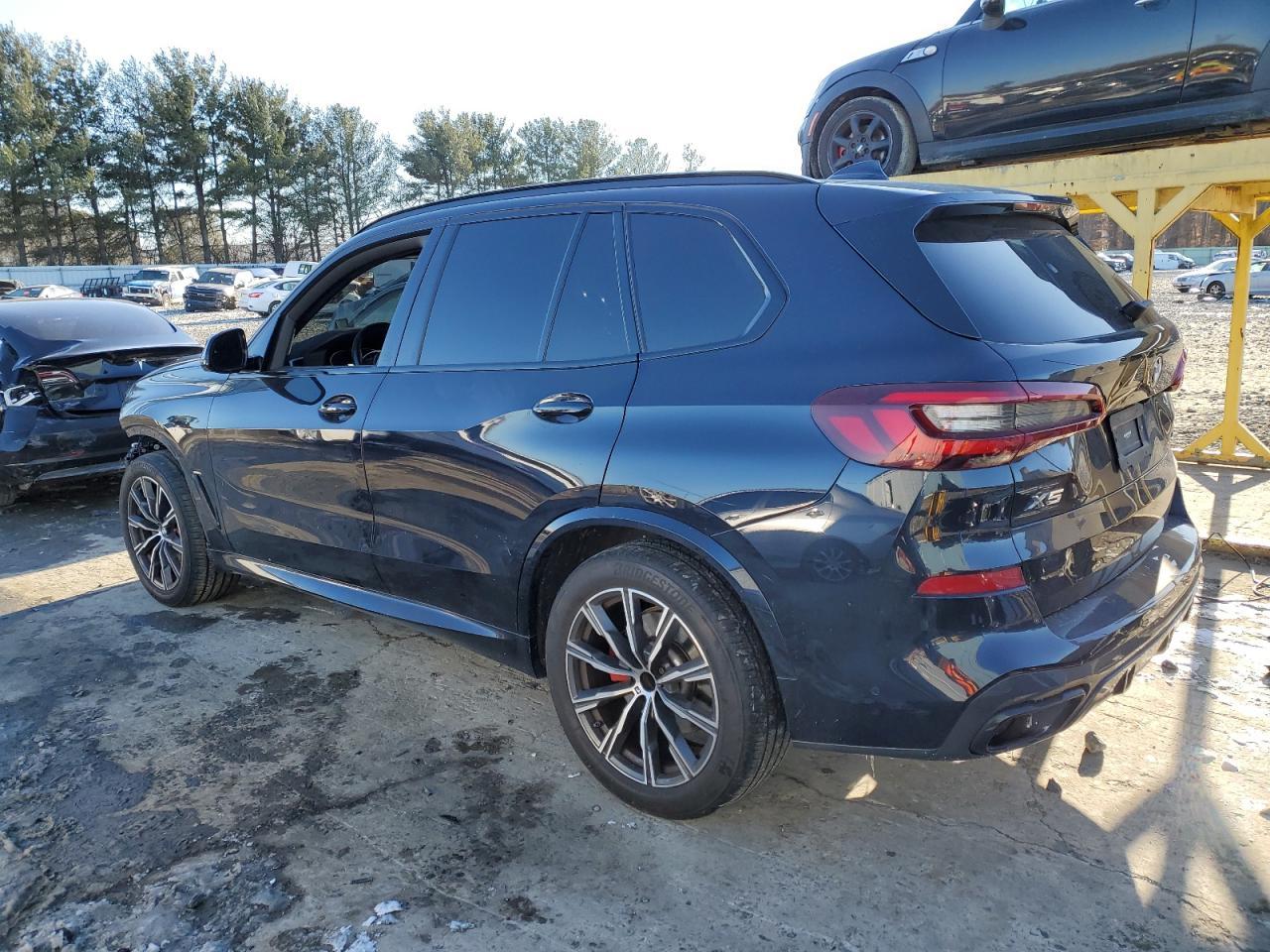 2022 BMW X5 XDRIVE4 - Фото 2