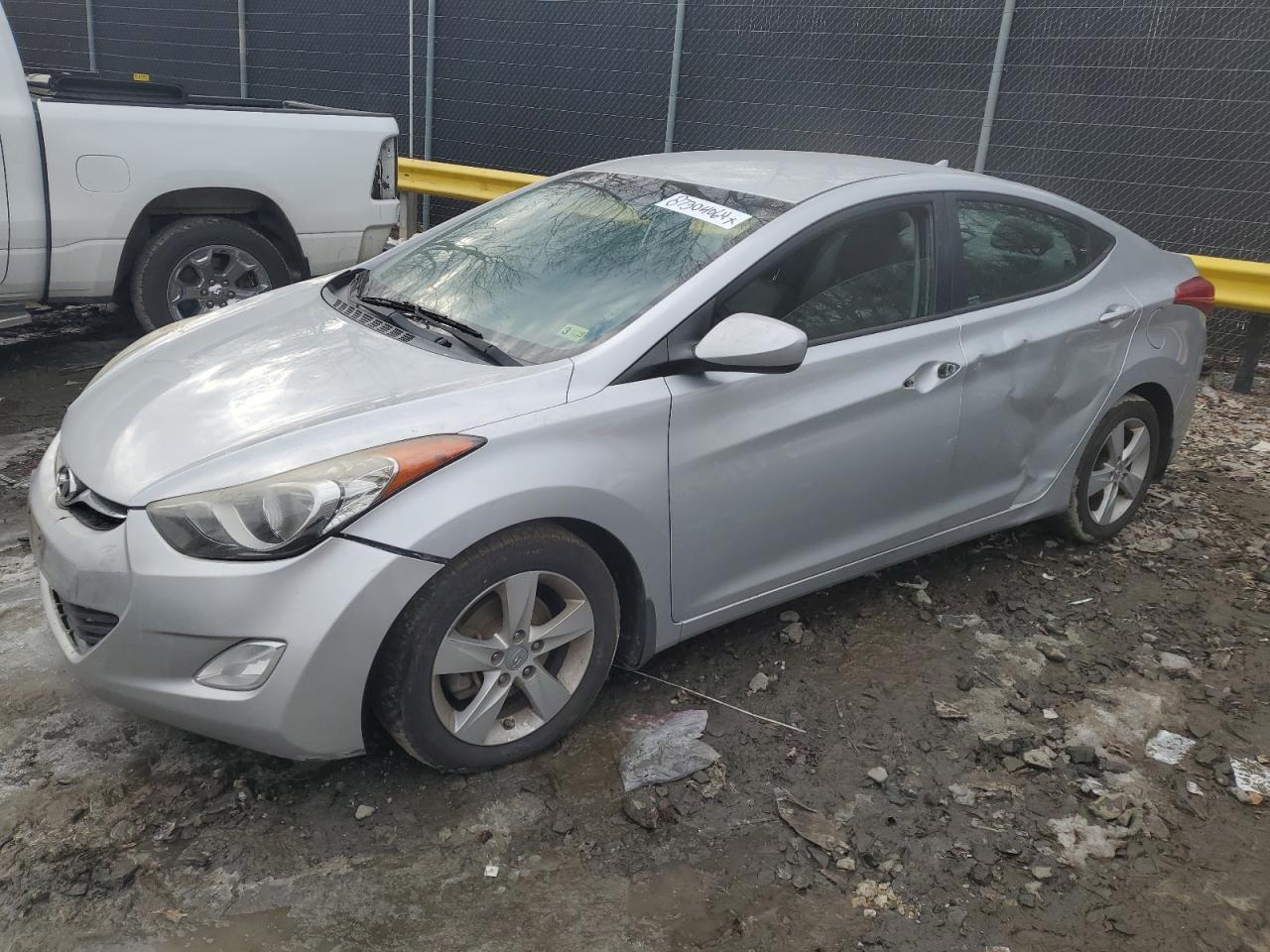 2013 HYUNDAI ELANTRA GL