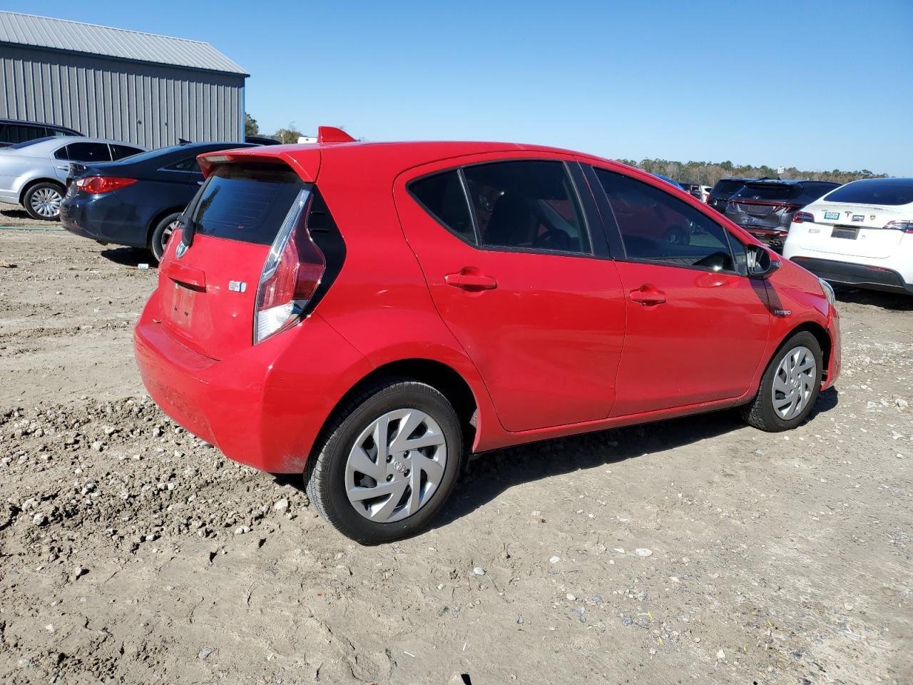 2016 TOYOTA PRIUS C - Image 3