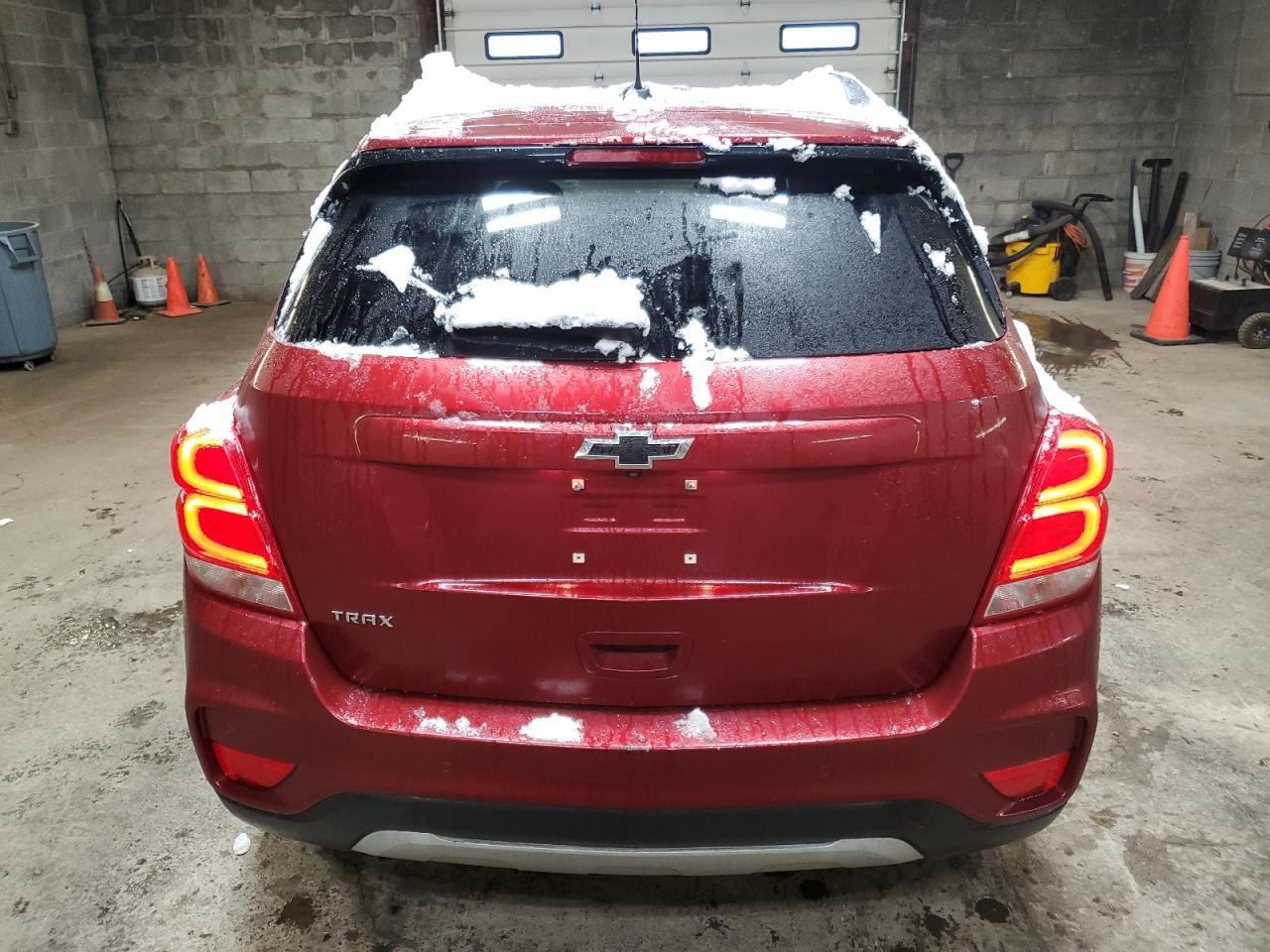 2021 CHEVROLET TRAX 1LT - Image 6