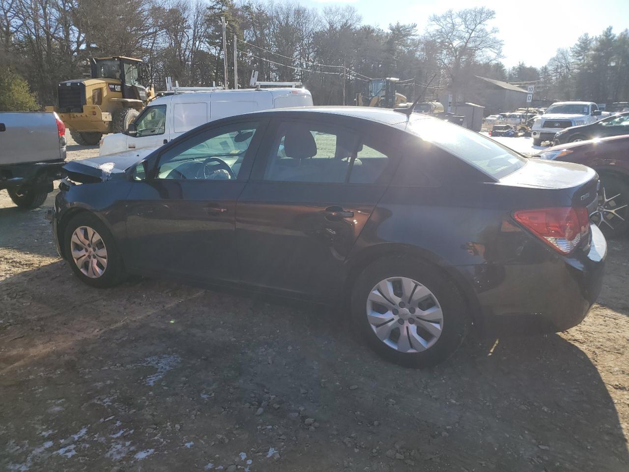 2014 CHEVROLET CRUZE LS - Image 2