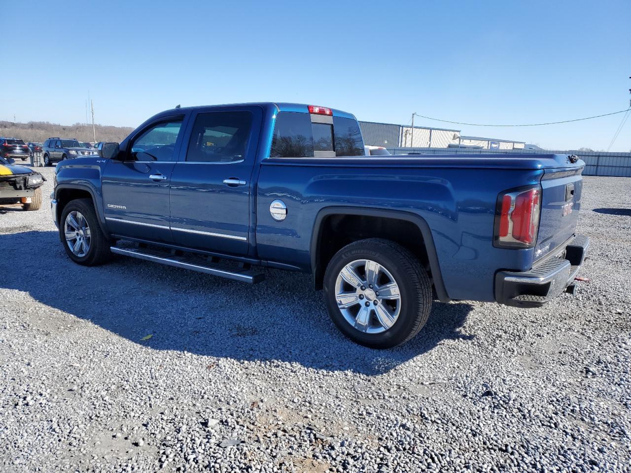 2017 GMC SIERRA K15 - Фото 2