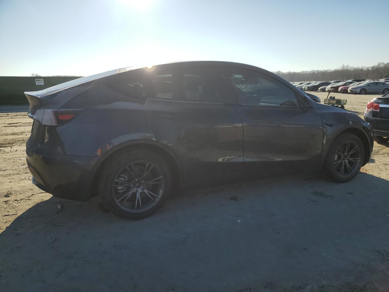 2025 TESLA MODEL Y - Image 3