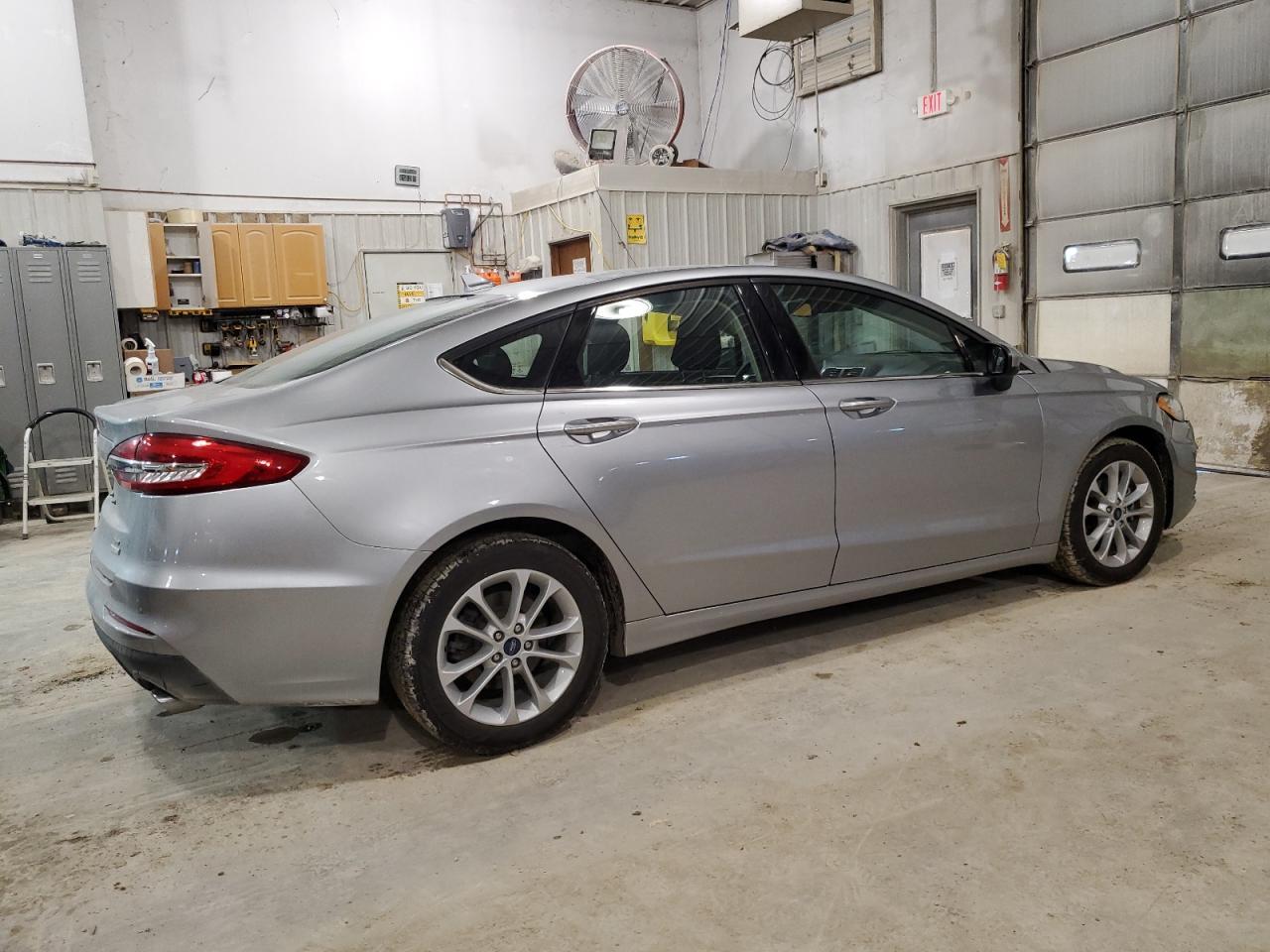 2020 FORD FUSION SE - Фото 3