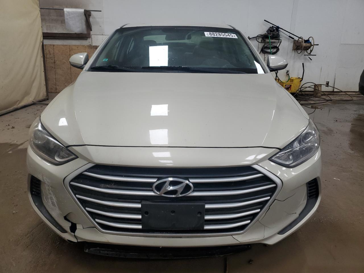 2017 HYUNDAI ELANTRA SE - Image 5