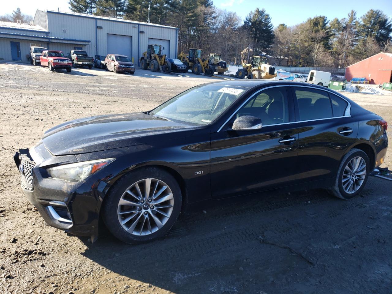 2018 INFINITI Q50 LUXE