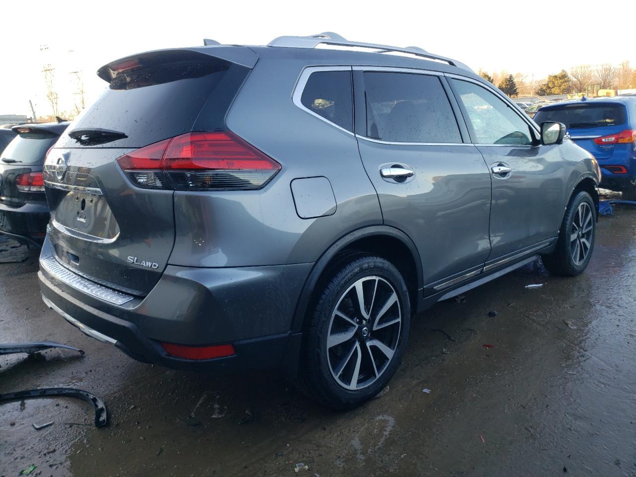 2018 NISSAN ROGUE S - Фото 3