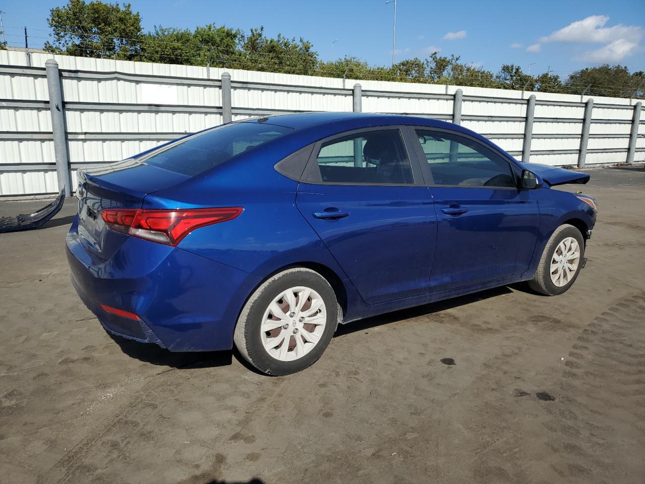 2019 HYUNDAI ACCENT SE - Image 3