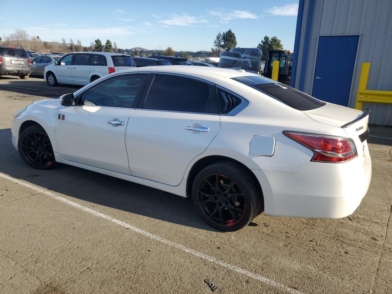 2015 NISSAN ALTIMA 2.5 - Фото 2