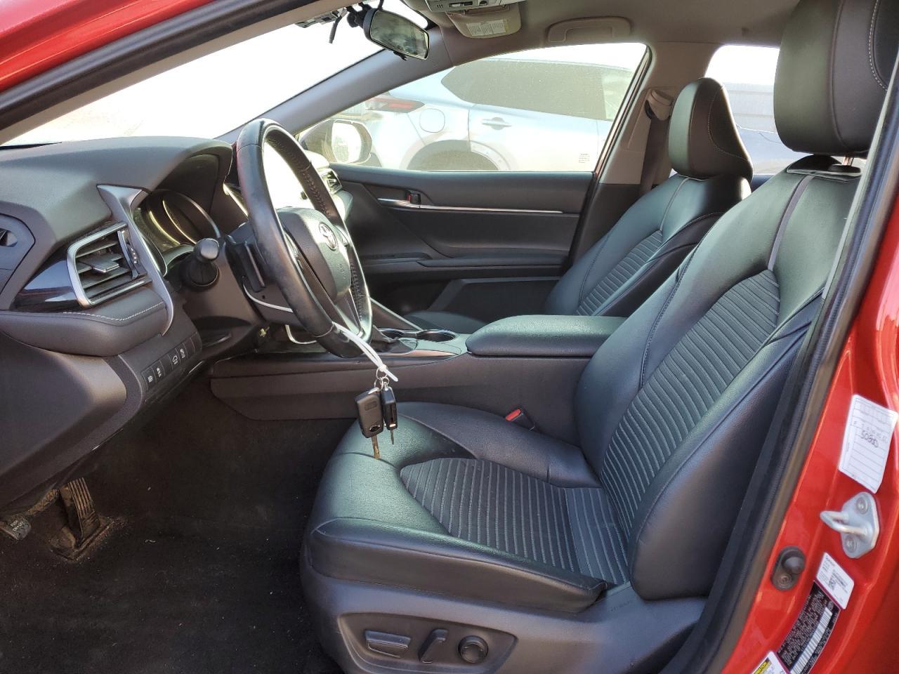 2021 TOYOTA CAMRY SE - Фото 7