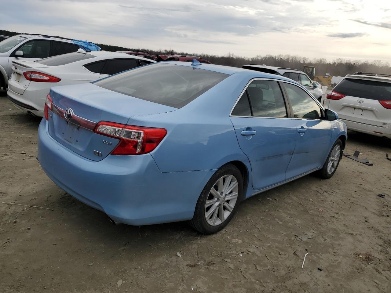2012 TOYOTA CAMRY HYBR - Фото 3
