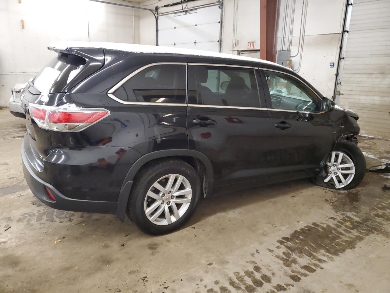 2015 TOYOTA HIGHLANDER - Фото 3