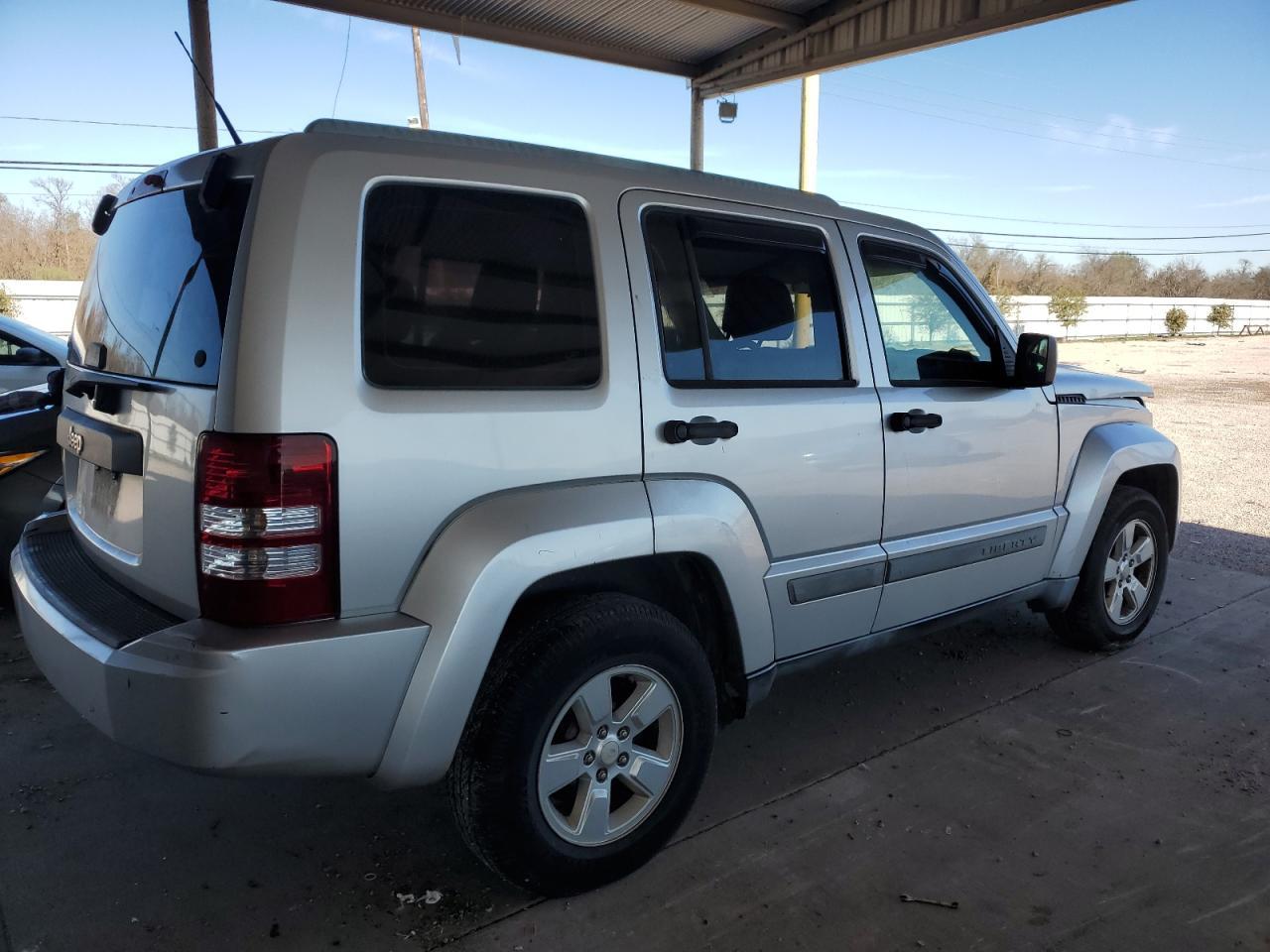 2011 JEEP LIBERTY SP - Фото 3