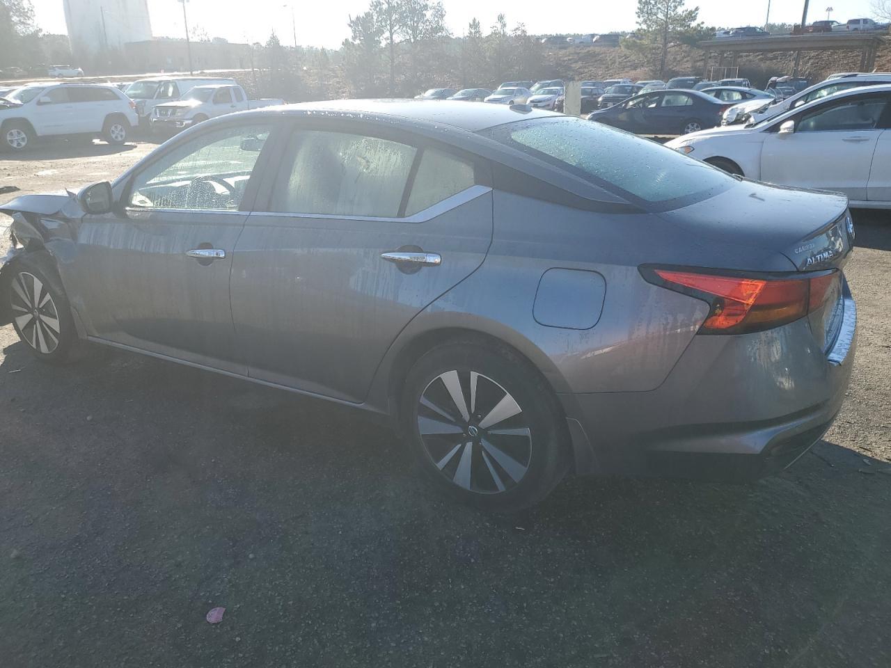 2022 NISSAN ALTIMA SV - Image 2