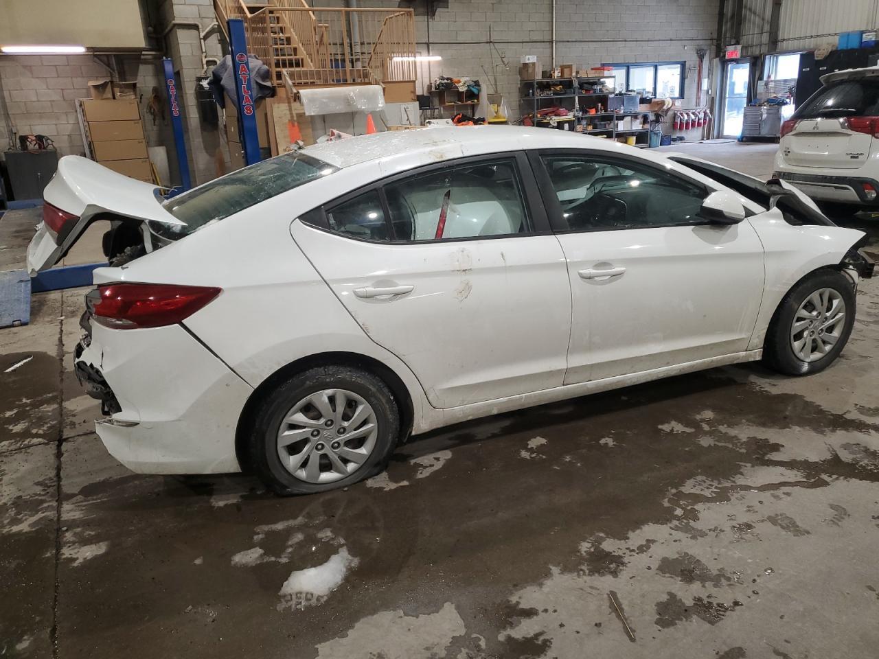 2017 HYUNDAI ELANTRA SE - Image 3