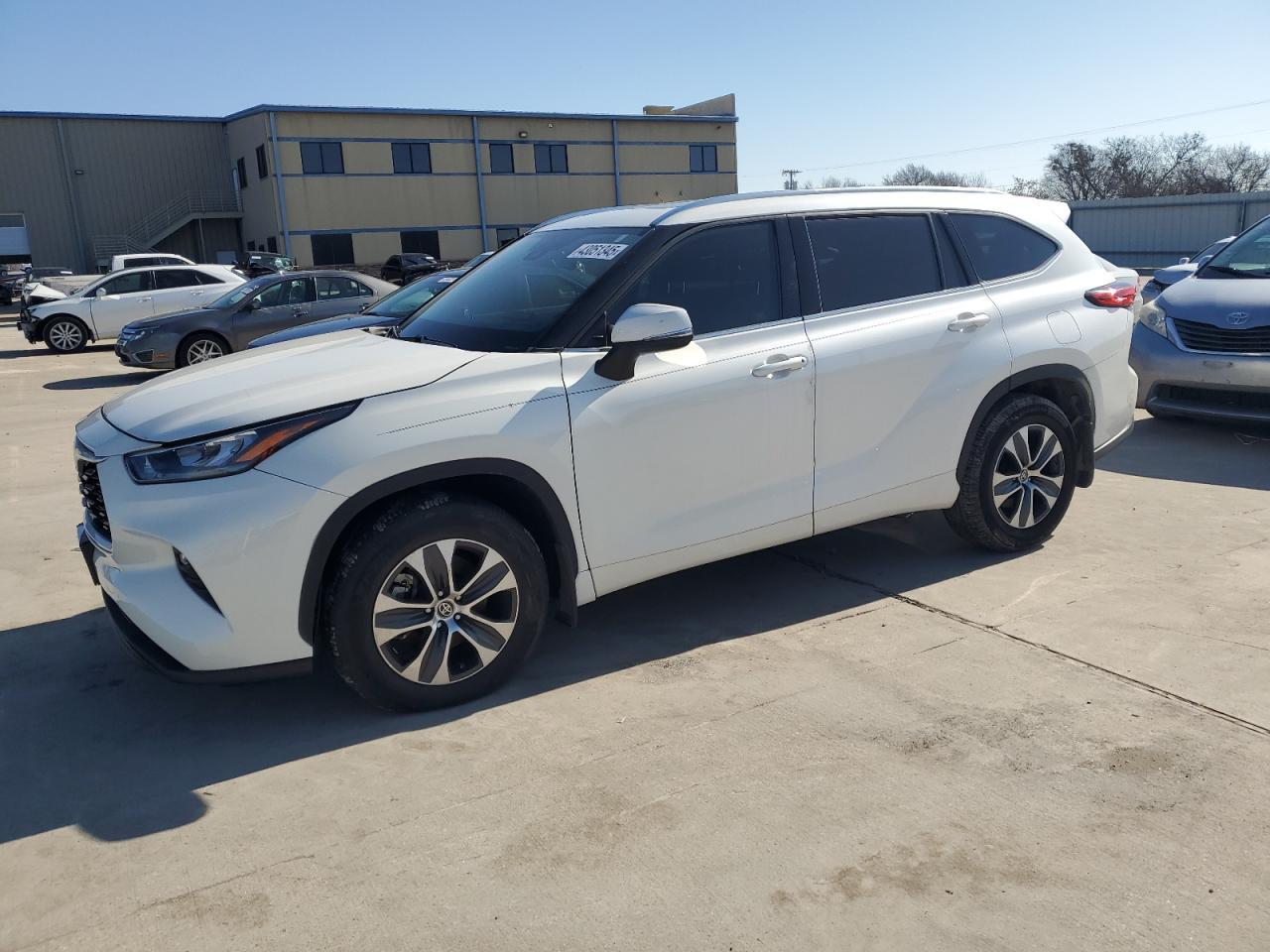 2020 TOYOTA HIGHLANDER