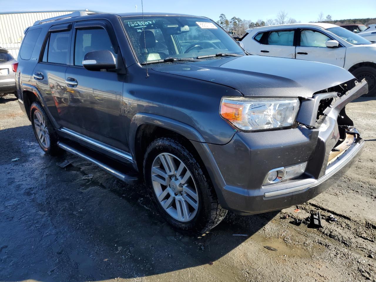 2011 TOYOTA 4RUNNER SR - Image 4