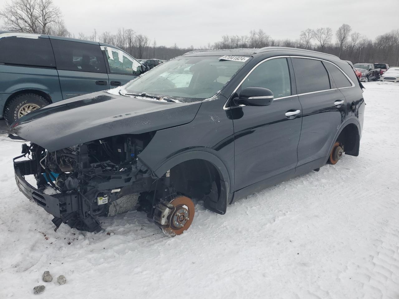 2017 KIA SORENTO LX car image