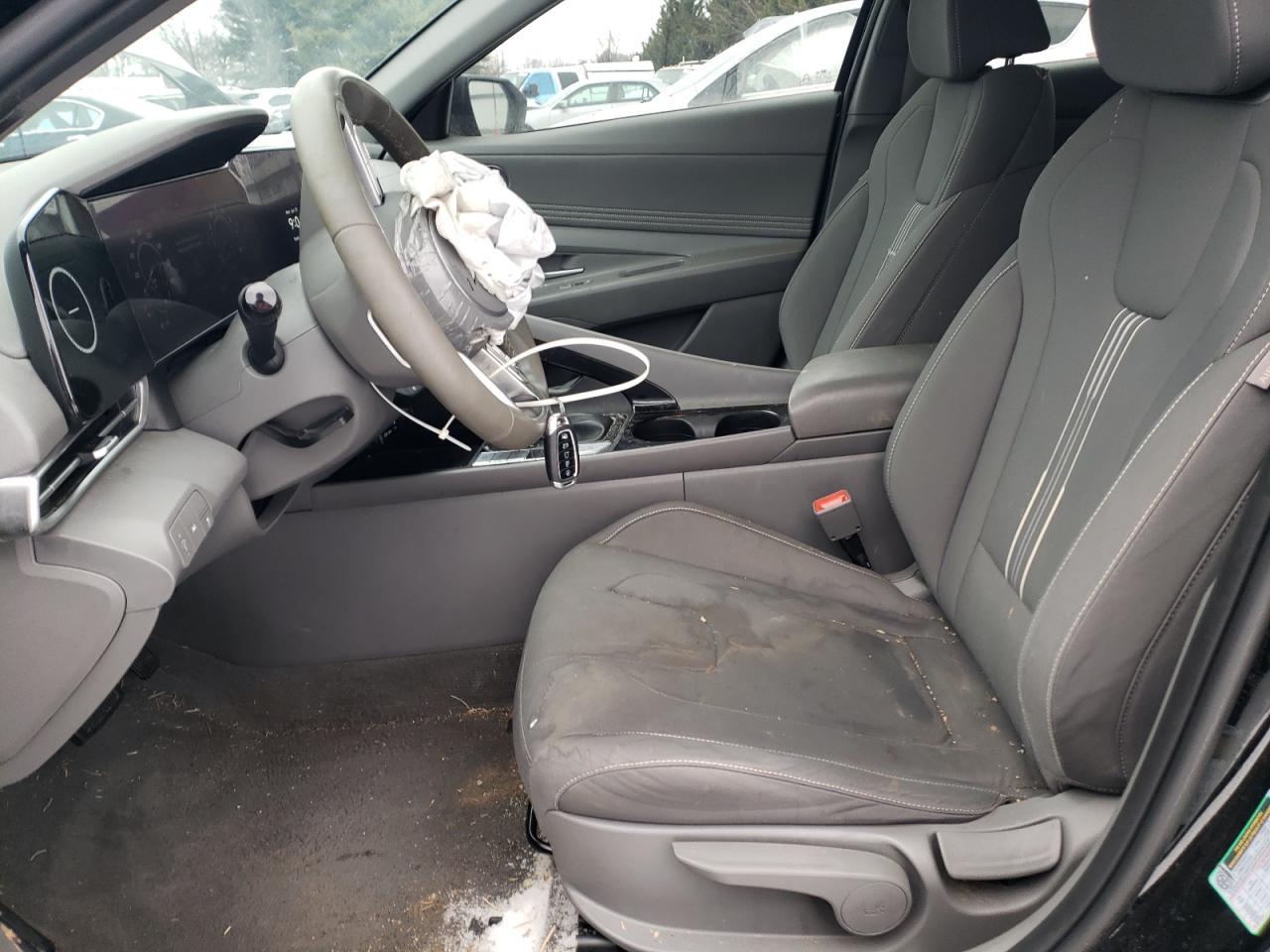 2023 HYUNDAI ELANTRA SE - Image 7