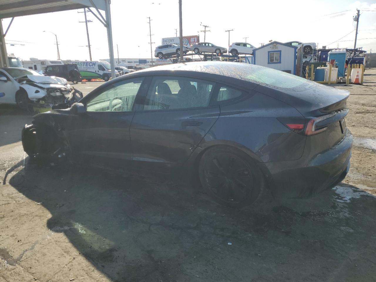 2024 TESLA MODEL 3 - Фото 2