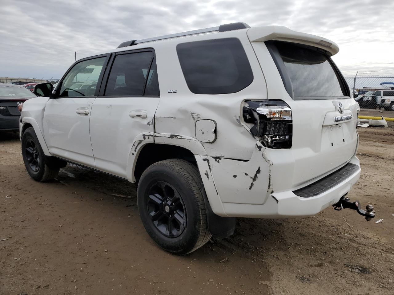 2022 TOYOTA 4RUNNER SR - Image 2