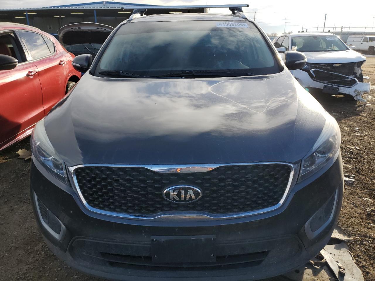 2017 KIA SORENTO LX - Фото 5