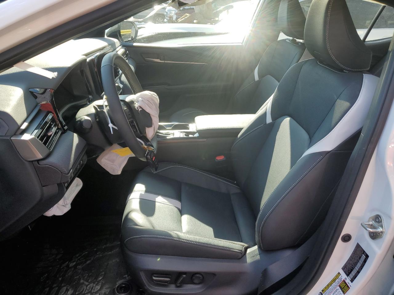 2025 TOYOTA CAMRY XSE - Image 7