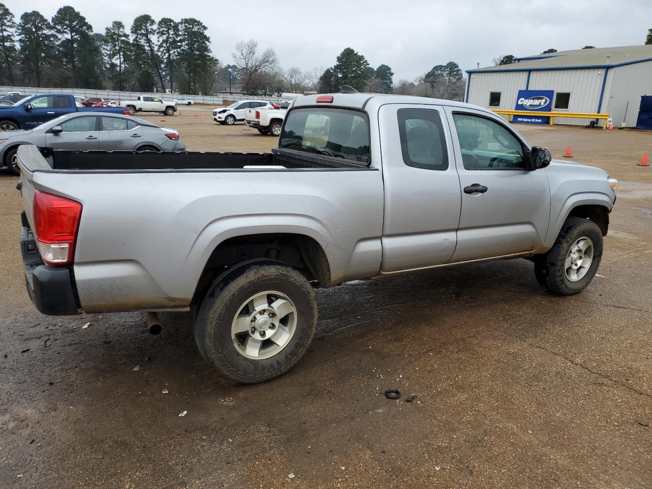 2017 TOYOTA TACOMA ACC - Фото 3