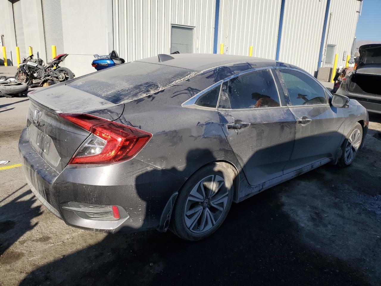 2018 HONDA CIVIC EX - Фото 3