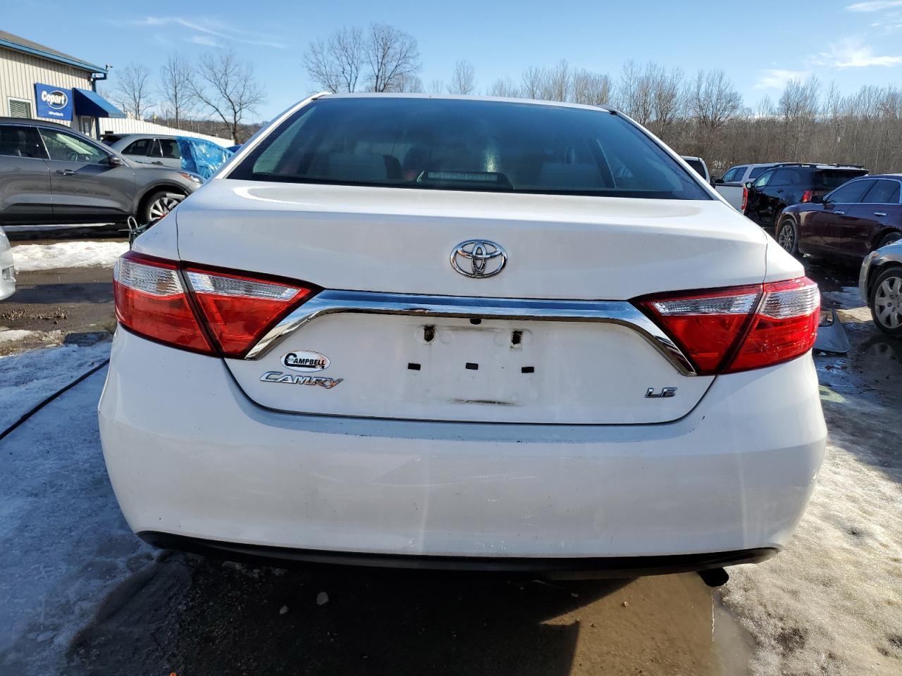 2017 TOYOTA CAMRY LE - Фото 6