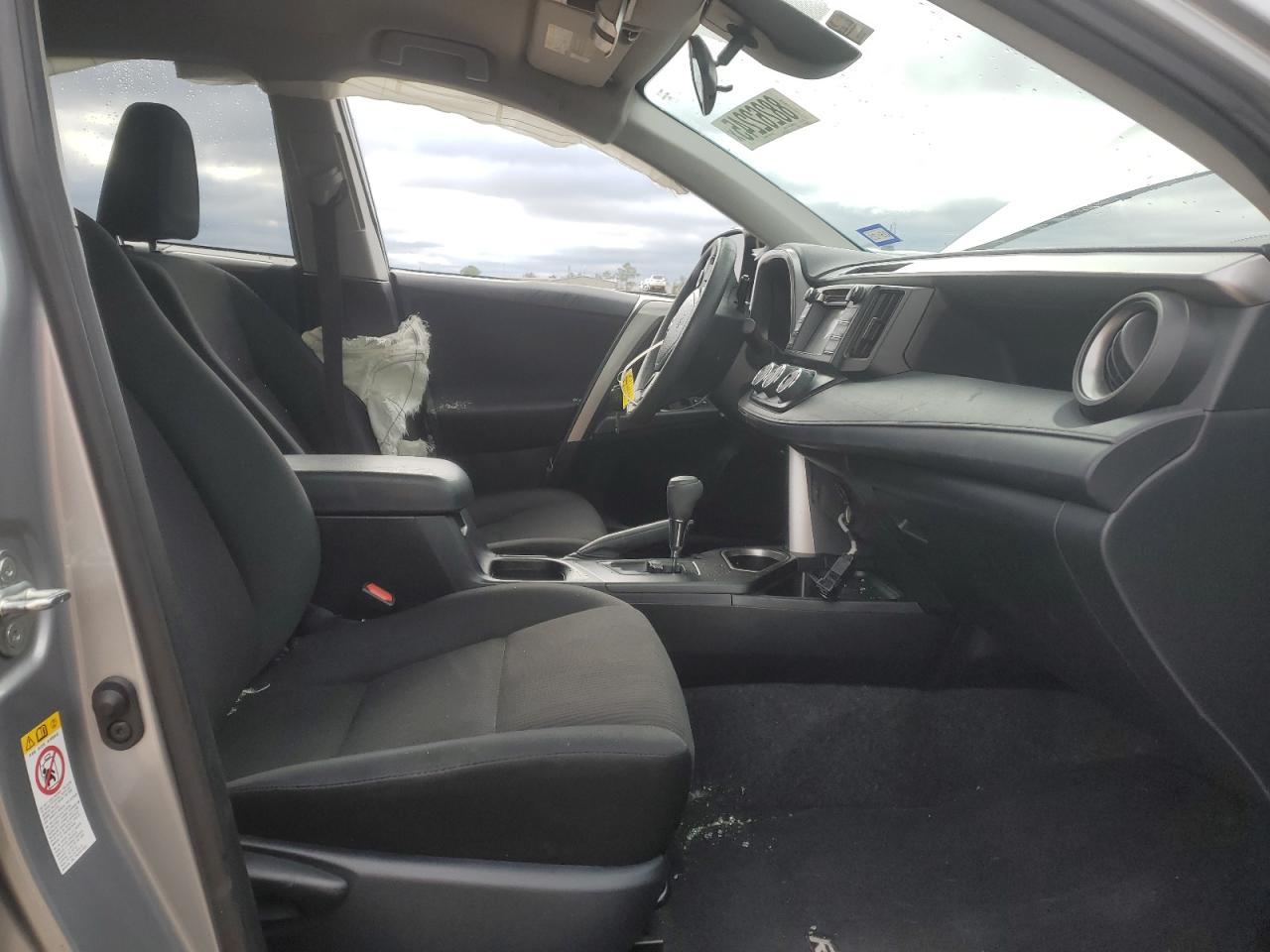 2018 TOYOTA RAV4 LE - Image 7