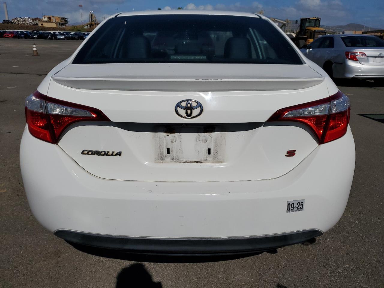 2014 TOYOTA COROLLA L - Image 6