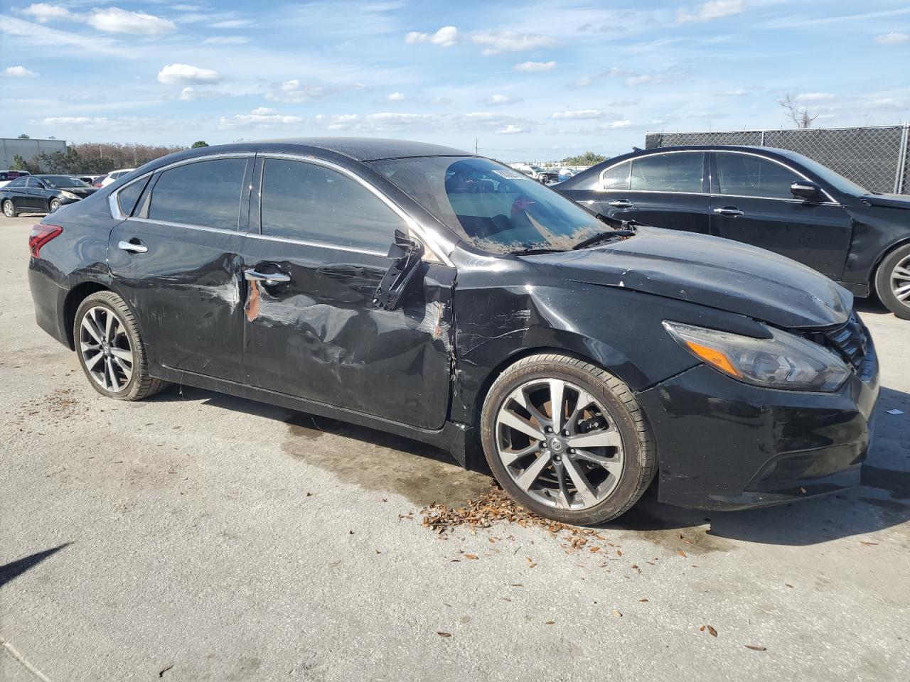 2017 NISSAN ALTIMA 2.5 - Image 4