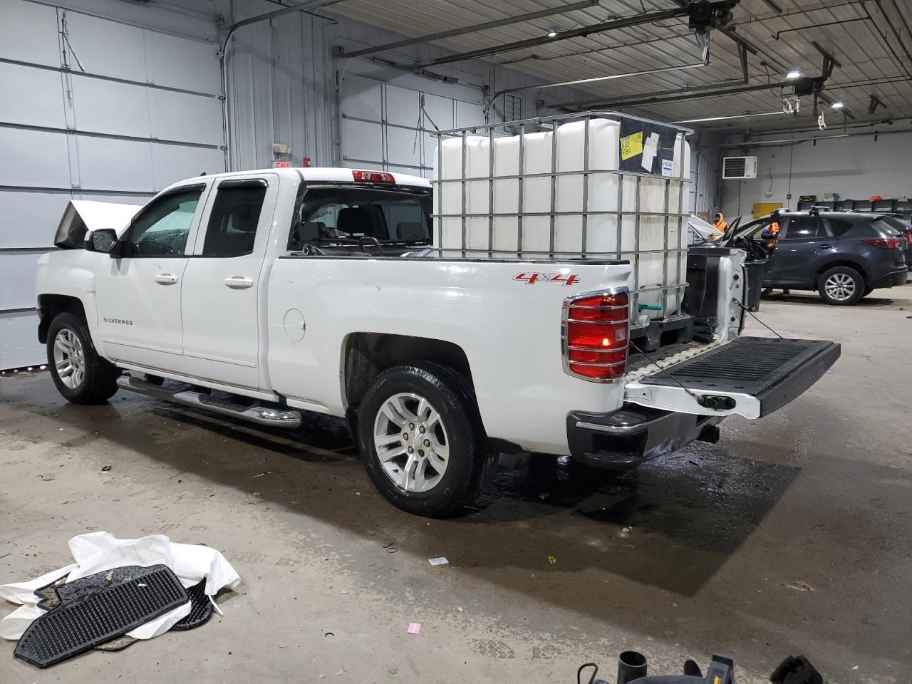 2016 CHEVROLET SILVERADO - Image 2