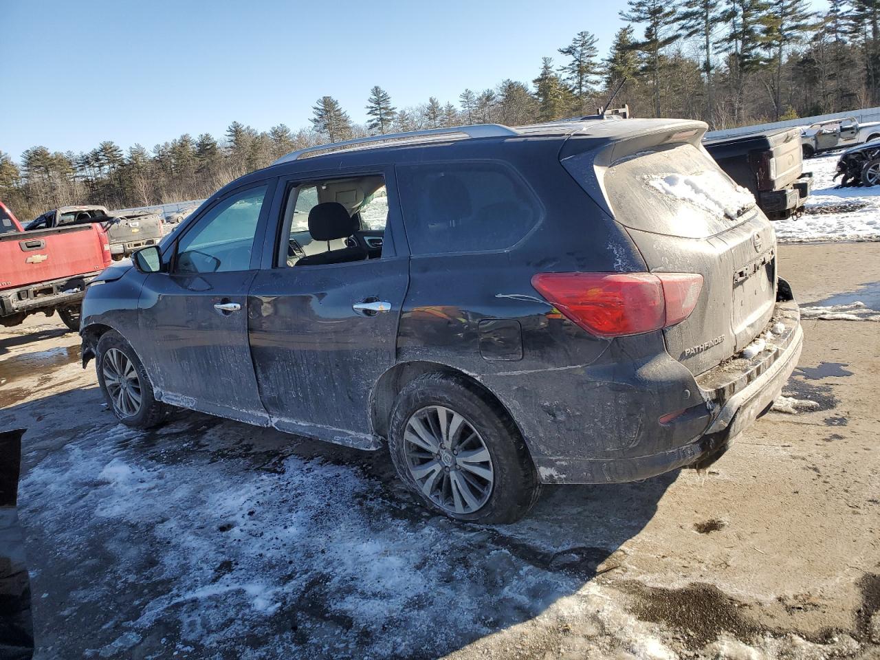 2017 NISSAN PATHFINDER - Image 2