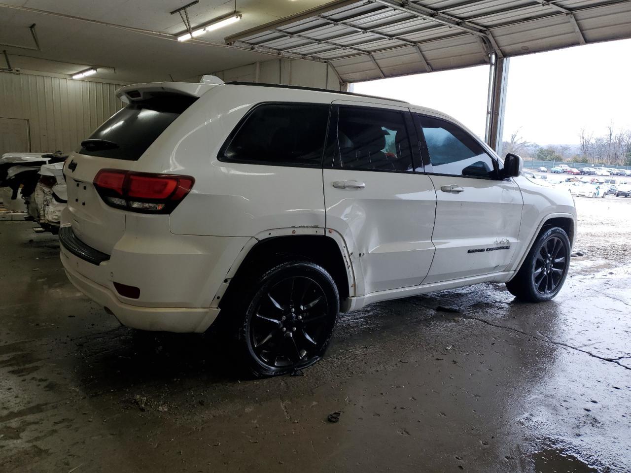2018 JEEP GRAND CHER - Image 3